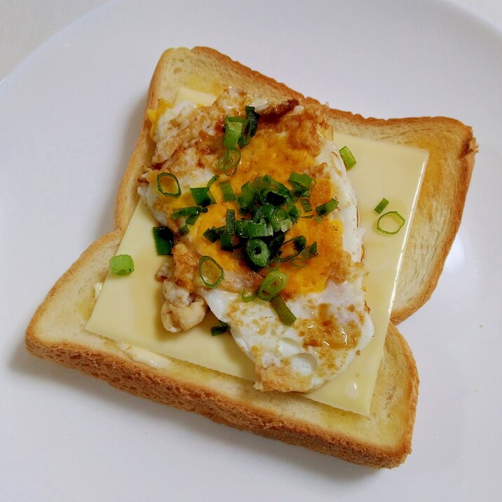 朝食に☆卵とスライスチーズの和風トースト